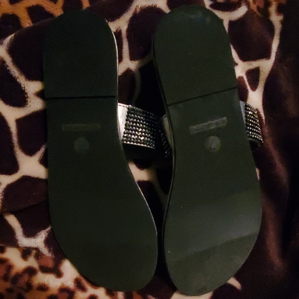 Sandals - Picture 3 of 5